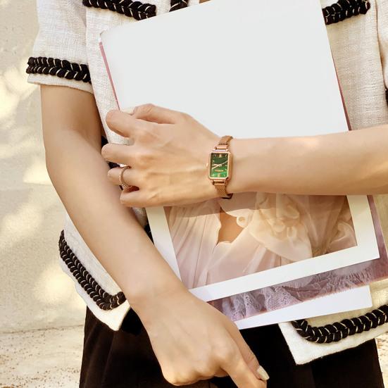 Женские часы с продолговатым циферблатом, кварцевый механизм, изысканный указатель, высокая точность, украшение без задержки, легкие женские наручные часы