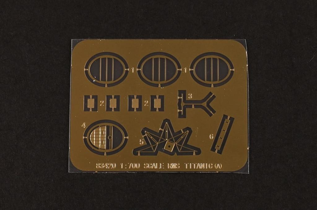 Hobby Boss Ship Series Titanic Plastic Model 83420 1/700 R.M.S.