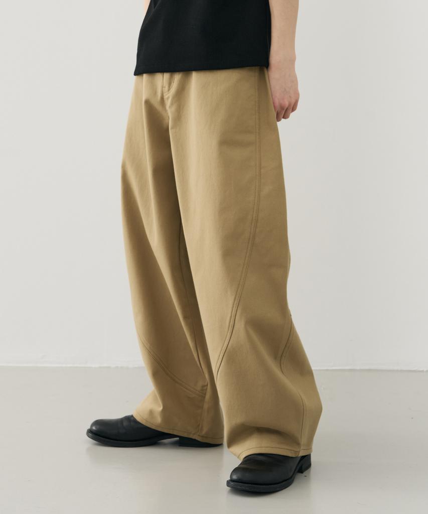 ARRAYED Curved Section Balloon Chino Pants [Charcoal]