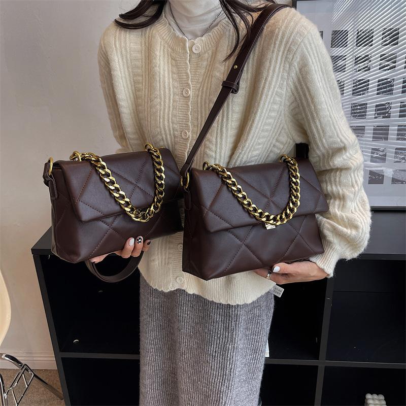 Textured Small Bag 2025 New Fashion Chain Bag Shoulder Bag Women's Messenger Versatile Small Square Bag