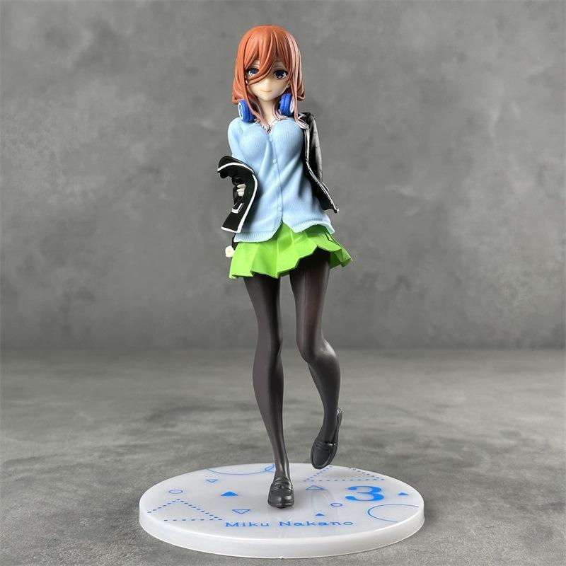 Fifth-quarter Hanayome Nakano Miku standing pose uniform school uniform scenery beautiful girl anime figure ornaments wholesale
