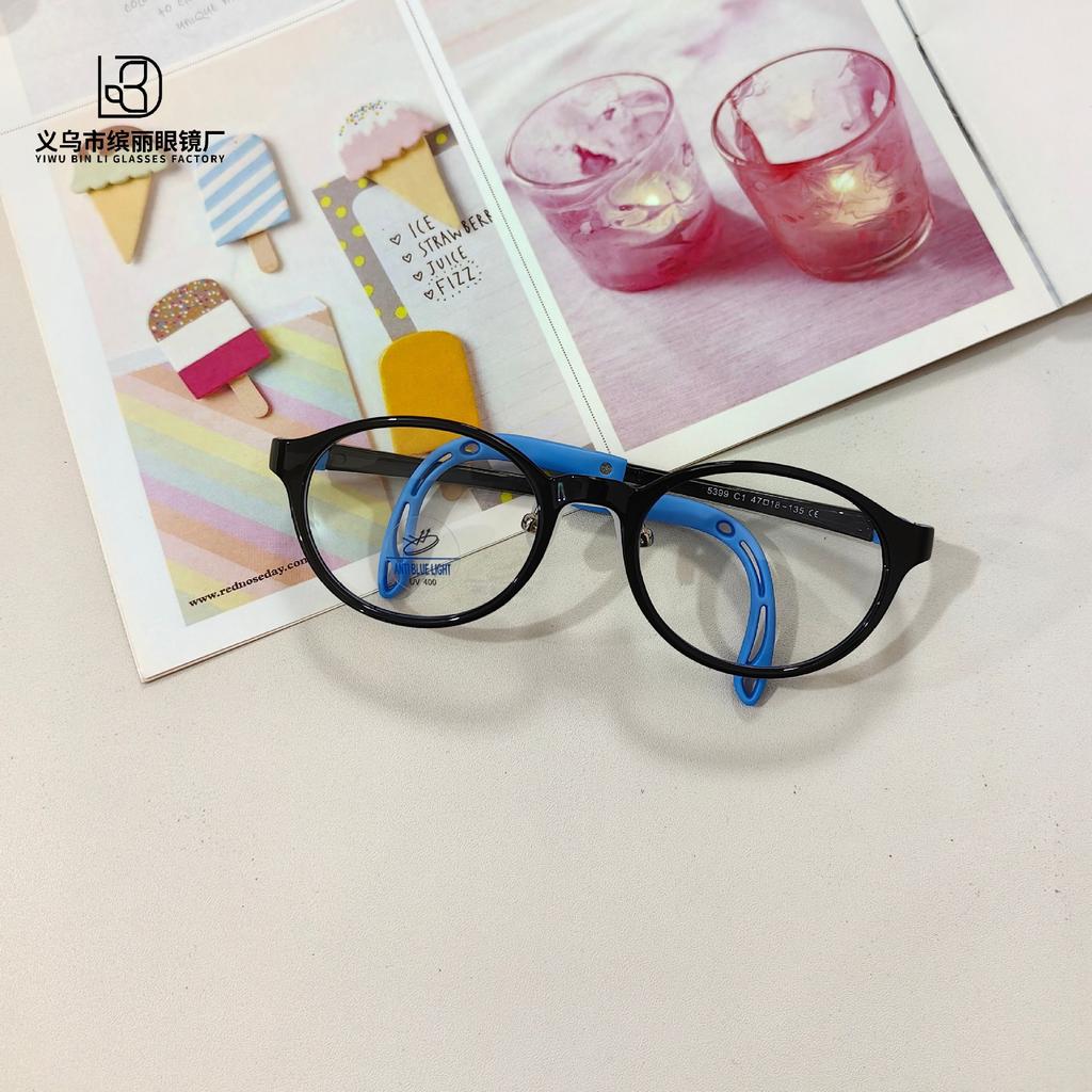 Студенты, изучающие моду, могут быть оснащены очками Degree Anti-Blue Optical Glasses, очками защиты глаз для детей, очками Tr90 Anti-Ultraviel Optical Glasses