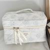 Women Travel Cosmetic Bag Large Capacity Quilted Cosmetic Organizer Bag Aesthetic Cosmetic Holder Bag Soft for Outdoor Travel