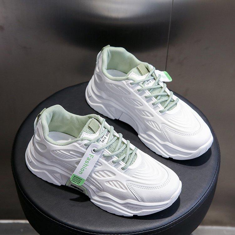 Женская осень 2024 года, новая дышащая корейская версия спортивных кроссовок для отдыха на толстой подошве для студентов