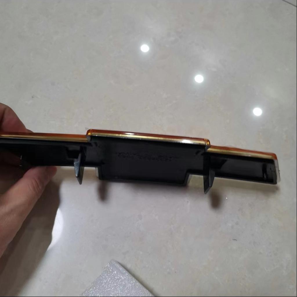 cxjva7 NEW 1999-02 Silverado 2000-06 Tahoe Suburban Front Grill emblem Bowtie Gold Black 240*85mm 12335633 1053