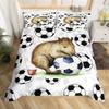 Постельное белье с капибарой Капибара отдыхает на футбольном пододеяльнике Квинс Детский Спортивная Футбольная тема Покрывало для одеяла с 2 наволочками