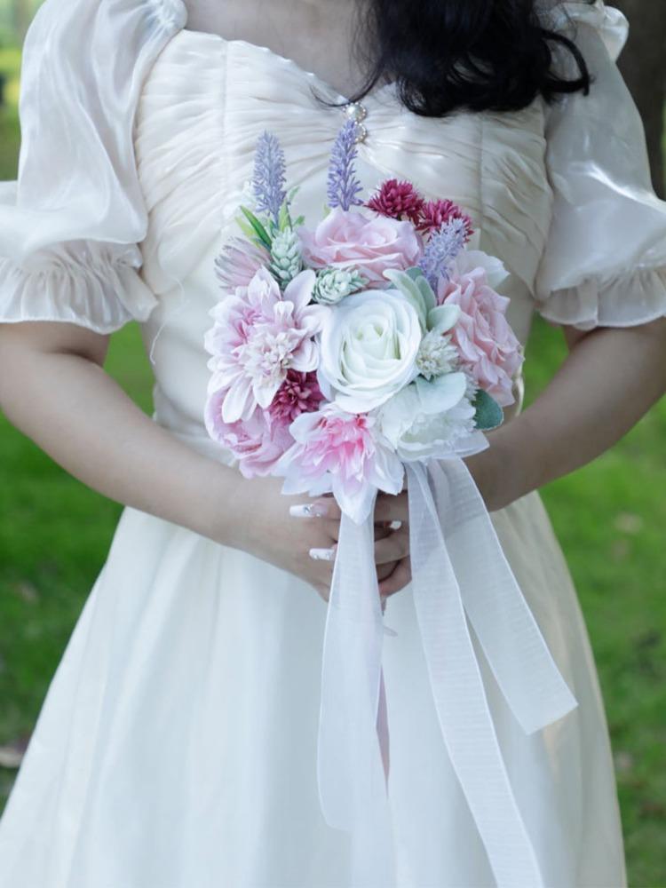 1шт. Букет из искусственных цветов, свадебный букет с лентами, искусственные розы для невесты, подружек невесты для свадебной церемонии и вечеринки в честь Дня святого Валентина