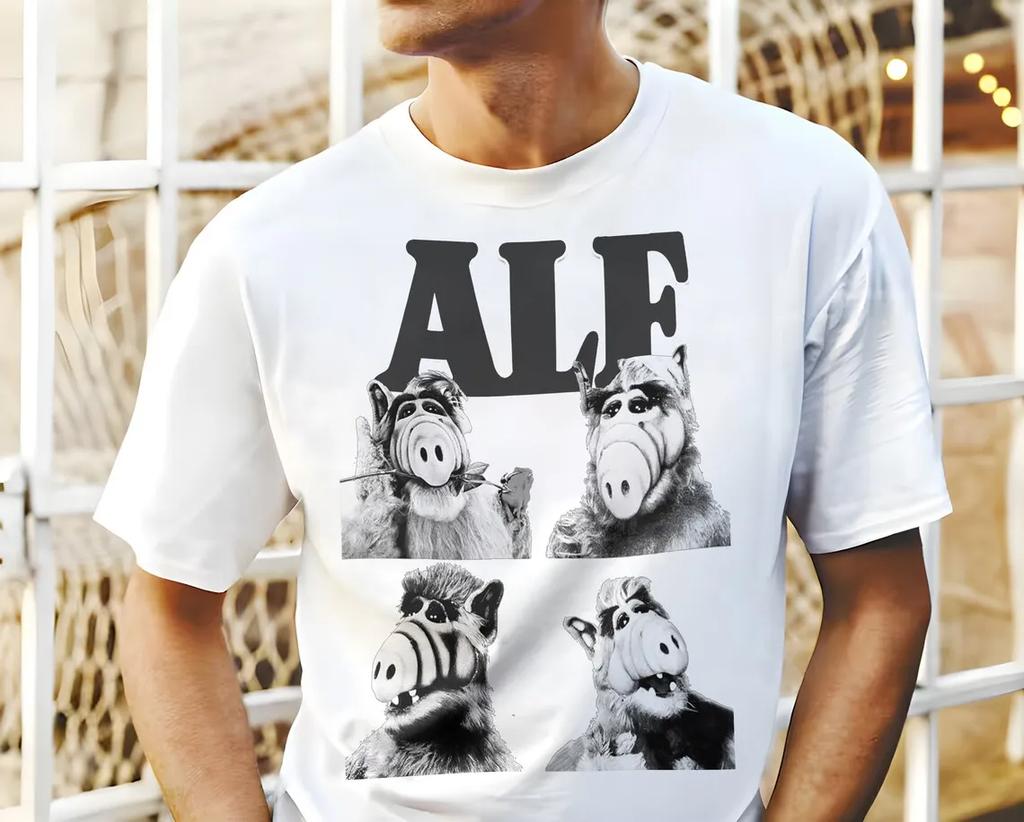 Постер фильма 80-х Мультяшный графический дизайн футболки 90-х Ретро стиль Персонаж ALF Телешоу Унисекс футболка 100% хлопок Взрослый все размеры S-6XL