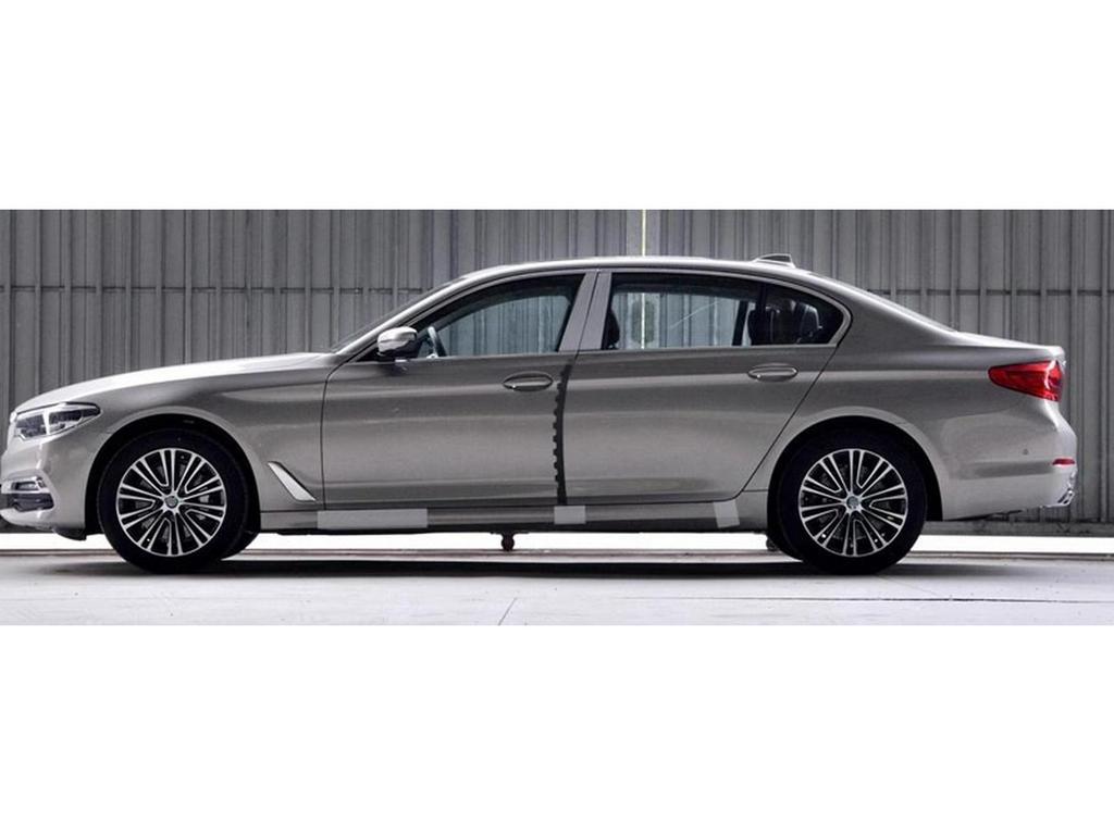 Совместимо с дисками BMW 5 серии 525li, 535, 520, 530 и 528; доступен с 17-, 18- и 19-дюймовыми легкосплавными дисками и шинами.