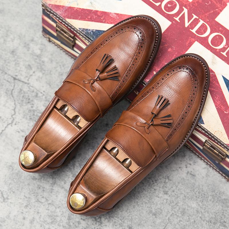 Fashion 2024 Autumn New Men Dress Shoes Design Brand Shoes Classic Tassel Brogue Slip On Loafers Oxfords Hand Stitch Big Size 38-47 Flat