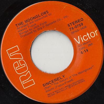 7-дюймовая пластинка MOONGLOWS - Sincerely / I Was Wrong 740759 RCA Victor 1972 US Soul/Funk Б/У
