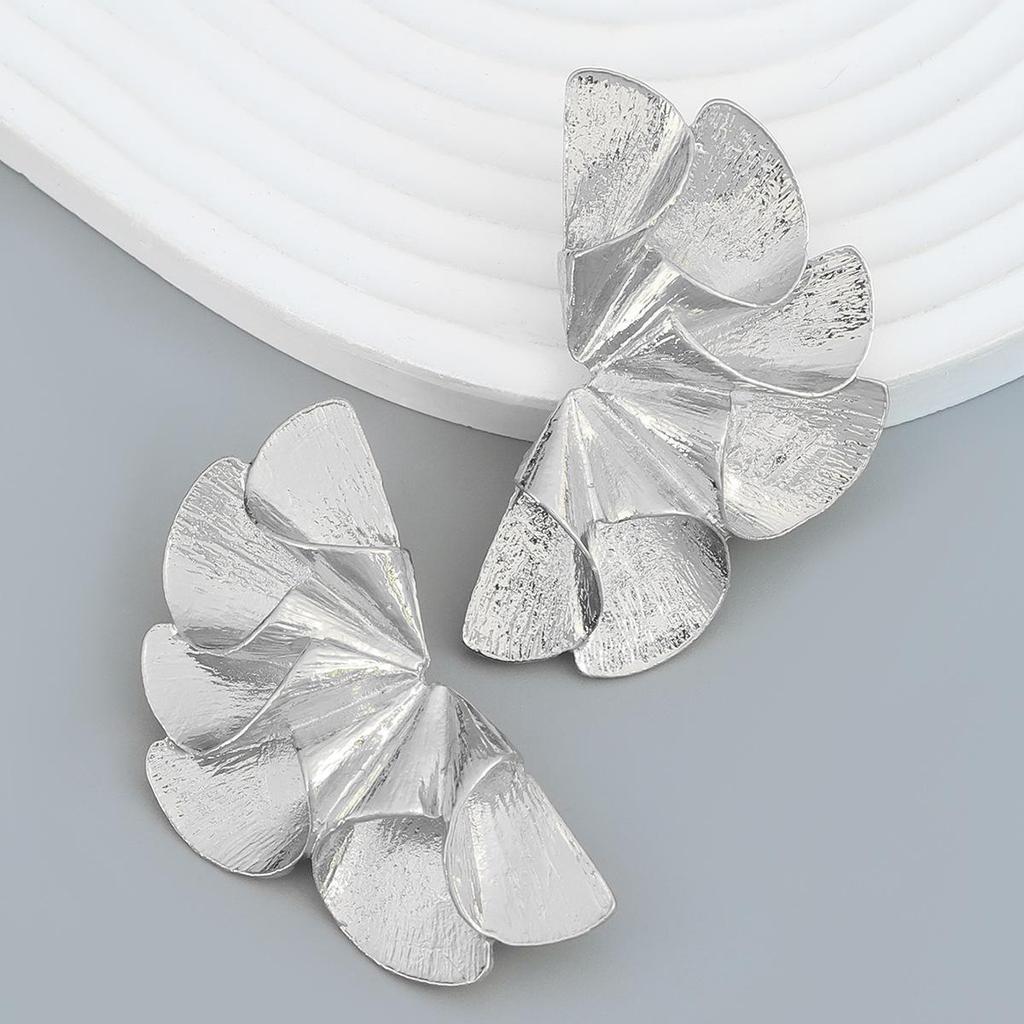 Trendy Metallic Floral Alloy Earrings: European & American Style