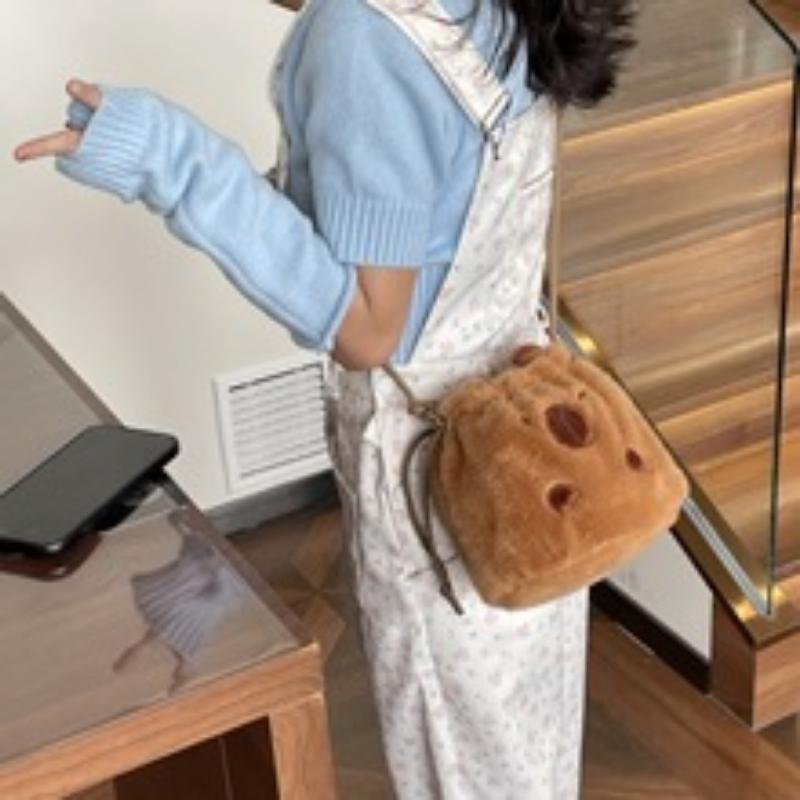 Новый милый рюкзак Capybara Drawstring, модная сумка с изображением животных из мультфильмов, сумка для хранения через плечо для девочек, милый и вместительный органайзер-кошелек