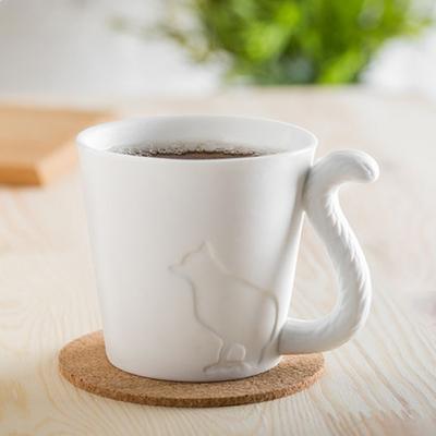 Керамическая кружка "Кошка" с ручкой в виде хвоста животного