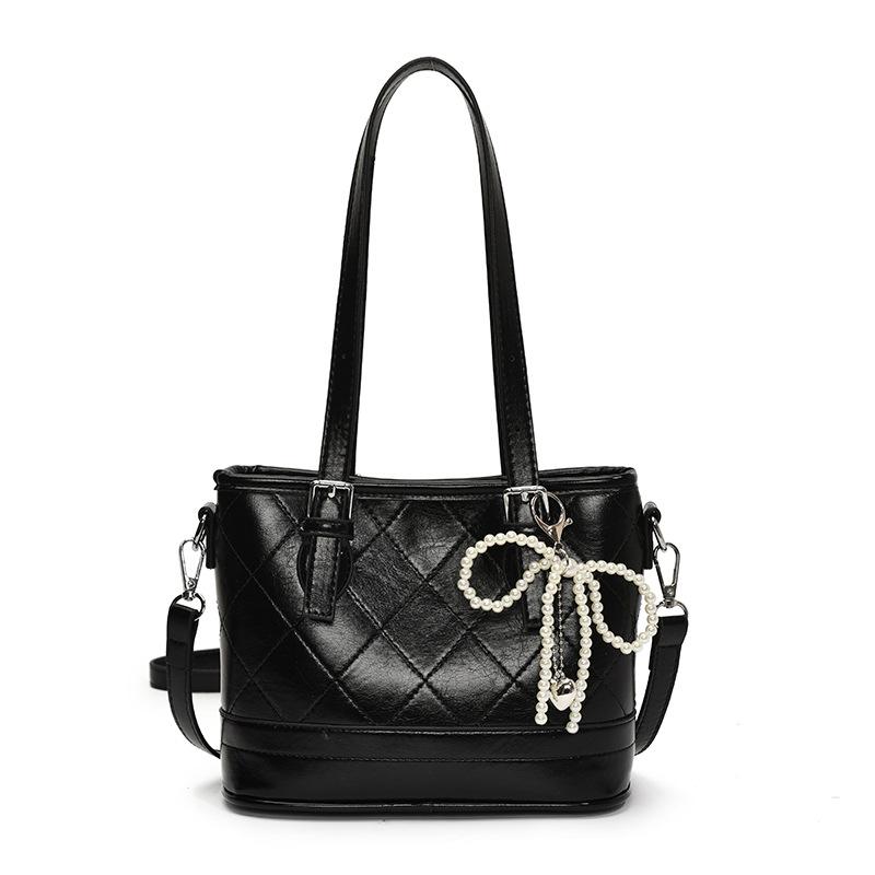 Популярная в этом году женская сумка большой вместимости 2025 новая весенне-летняя текстурная ромбовидная на плечо под мышку популярная сумка-ведро