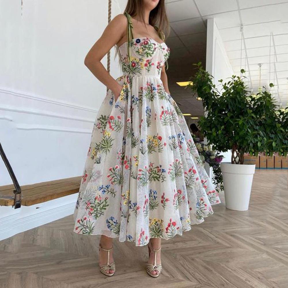 2025 Женское платье с открытой спиной и вышивкой в европейском и американском стиле с подвязками - длинное, с сексуальной талией, весенний стиль