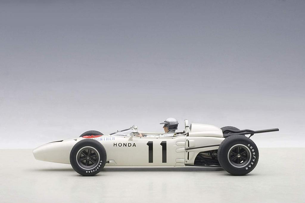 AUTOart Honda RA272 F1 1965 Mexico GP Winner фигурка 1/18 #11 (Ричи Гинтер/драйвер включен)