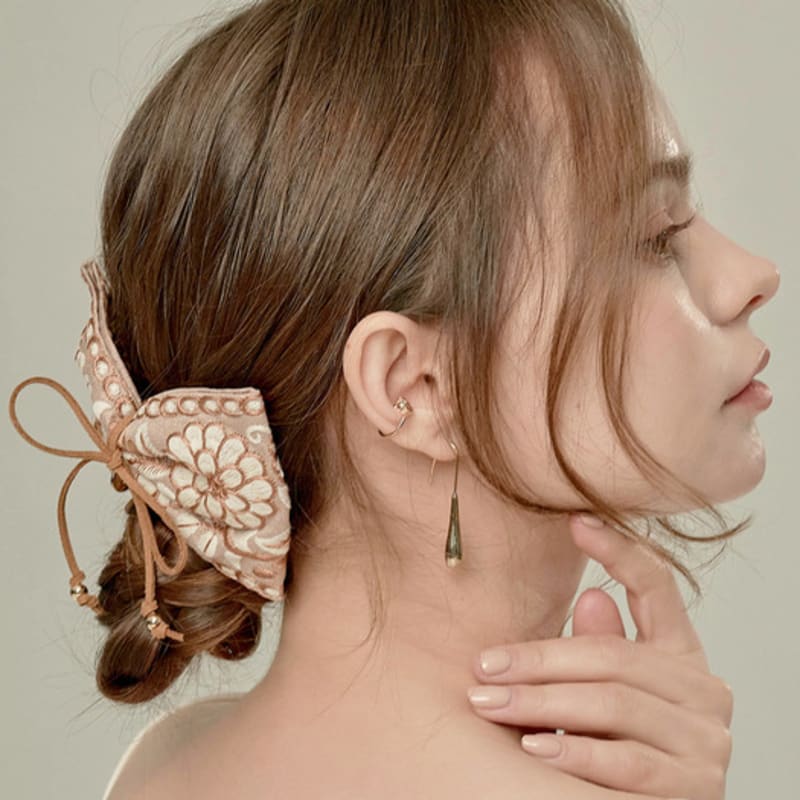 BESTY Adelaine Ribbon Hairpin