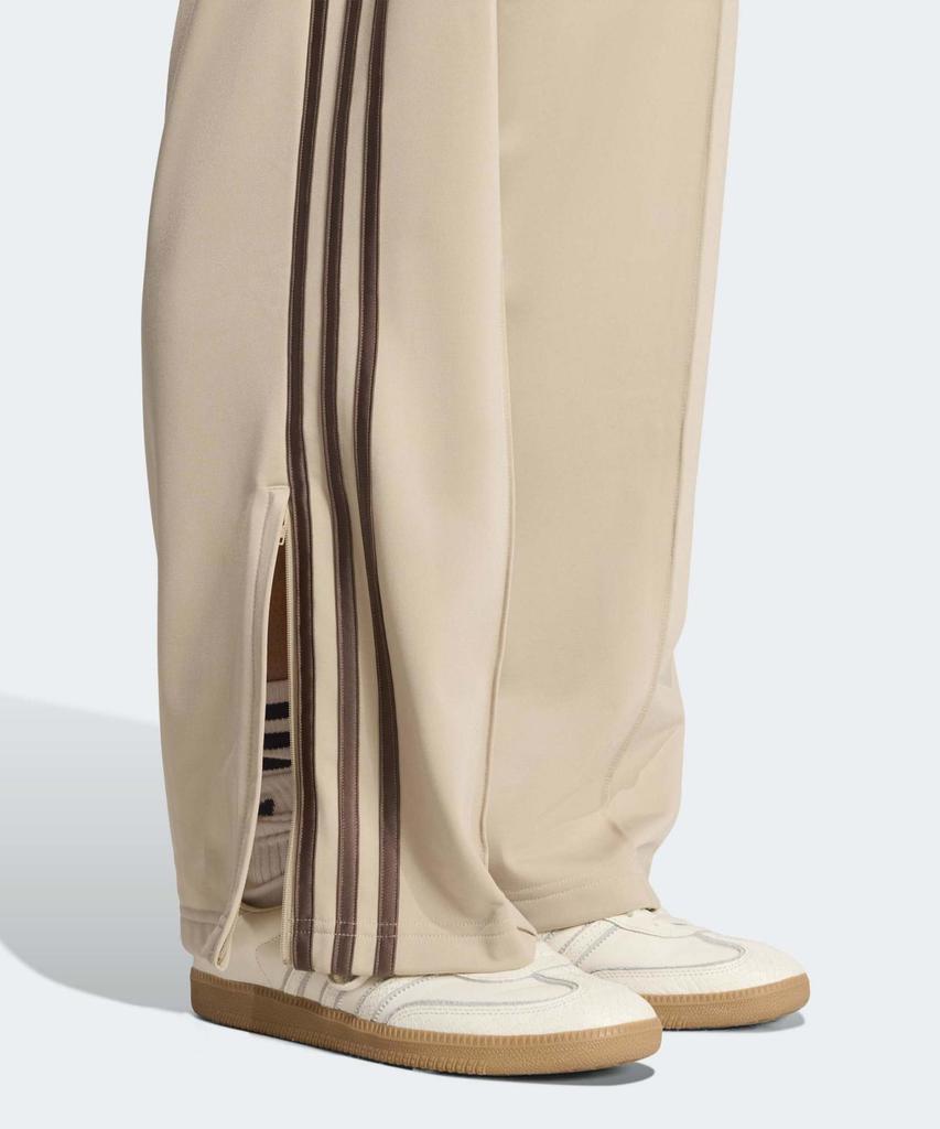 adidas Свободные спортивные штаны Firebird - Каменно-хаки / Kd3660