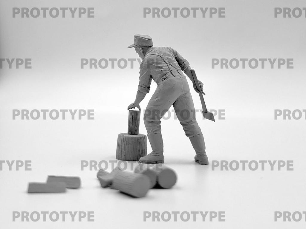 Пластиковая модель немецкой полевой кухни времен Второй мировой войны ICM 35618 1/35 с поваром (Военная техника)