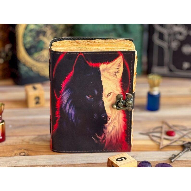 Wolf Embossed Handmade Leather Bound Journal Writing Notebook Diary Notepads for Men & Women Blank Antique Paper Poetry Book Crismas Gift