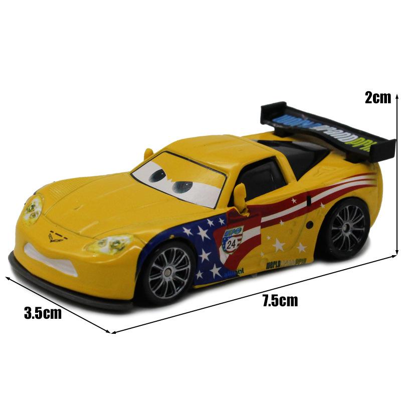 Disney Pixar Cars No.95 Молния Маккуин Модель автомобиля Металлические игрушки и хобби Для детей Для мальчиков Для малышей и детей Дети Подарок на день рождения Игрушечные машинки и поезда