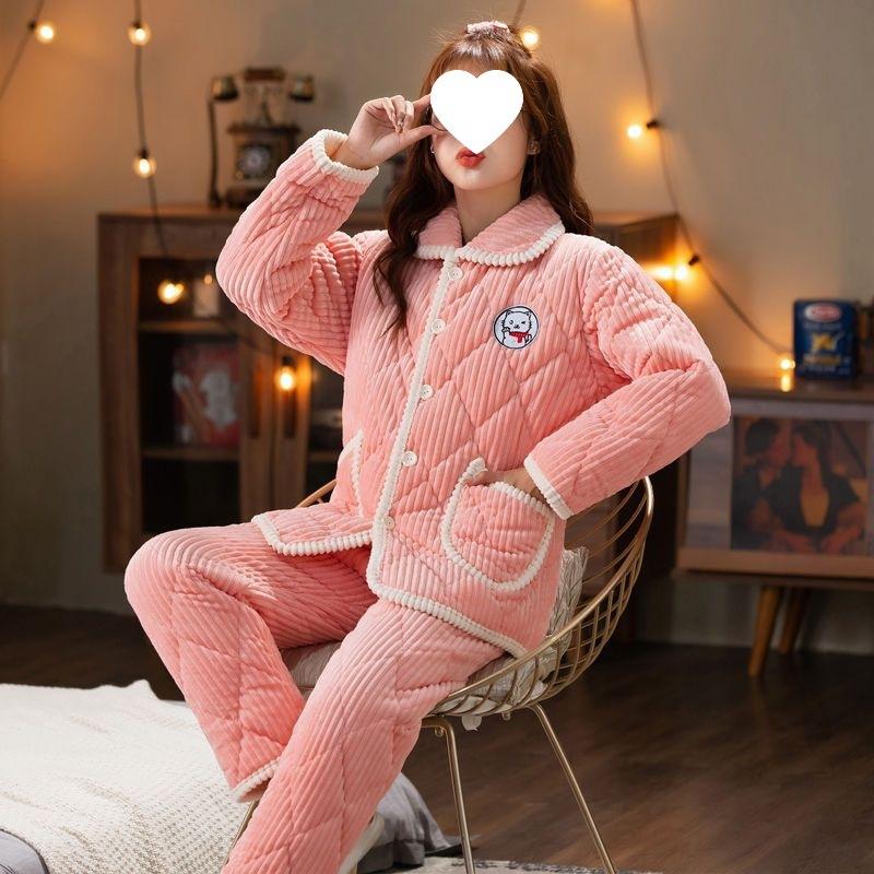 Пижама женская трехслойная утолщенная и милая зимняя можно носить больших размеров теплая стеганая домашняя одежда