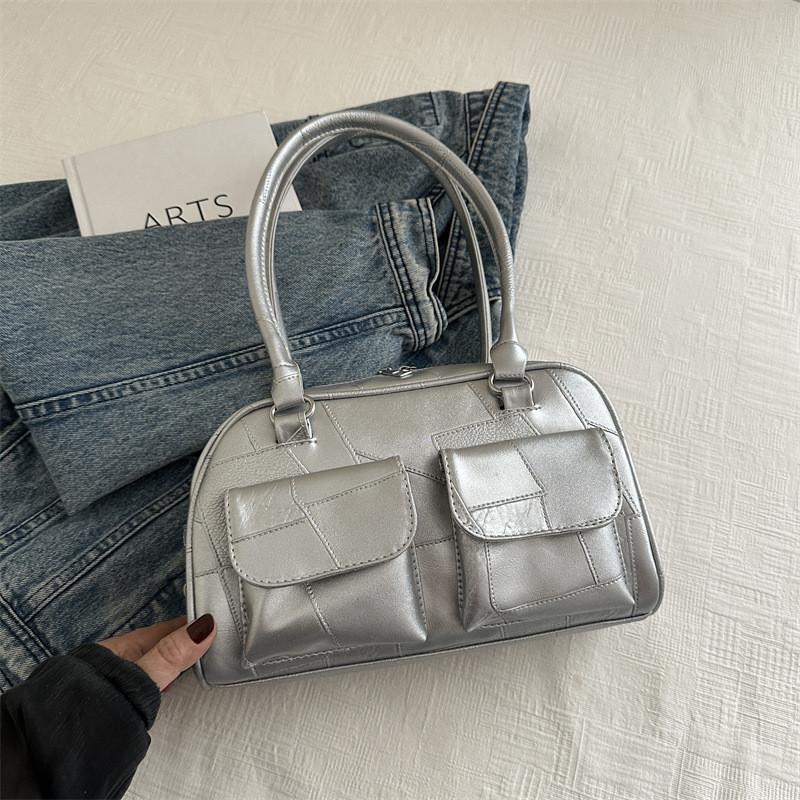 Trendy Large Capacity Tote Bag For Women In Fashionable Black And Colorful Patterns