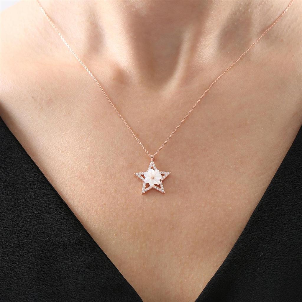 Star Figured Magnolia Flower Rose Color Flowers Silver Necklace
