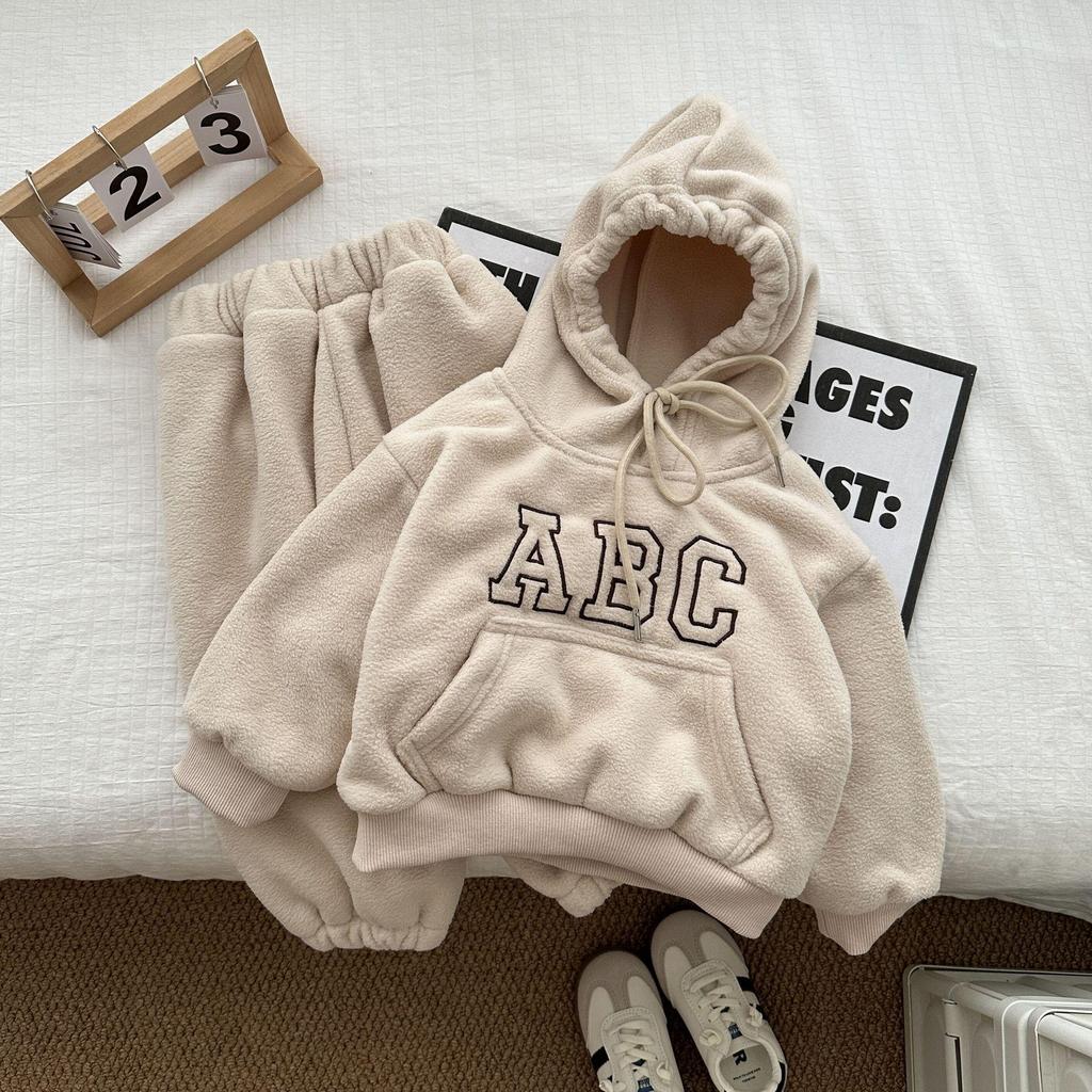 Детский зимний комплект из толстовки с капюшоном и брюк с буквами алфавита - модный наряд унисекс