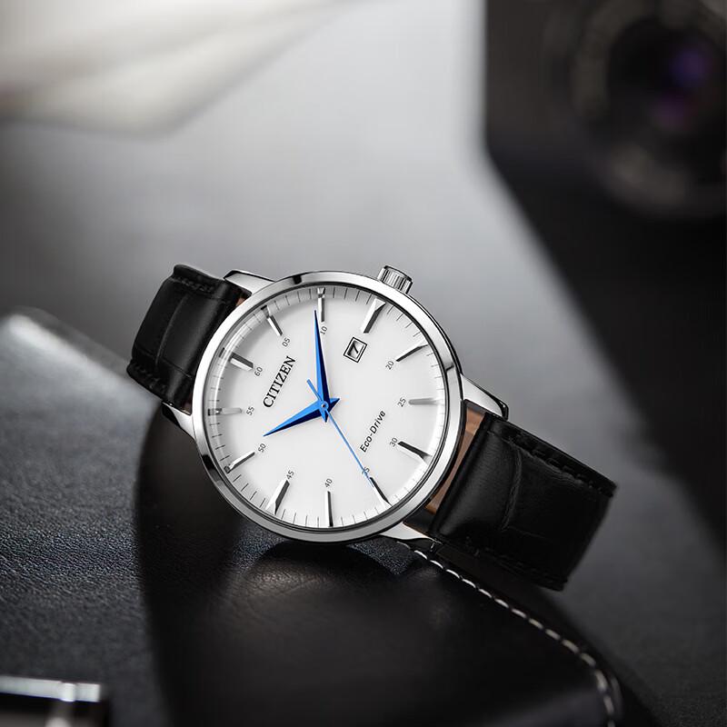 Мужские часы Citizen Eco-Drive с датой, белым циферблатом и кожаным ремешком