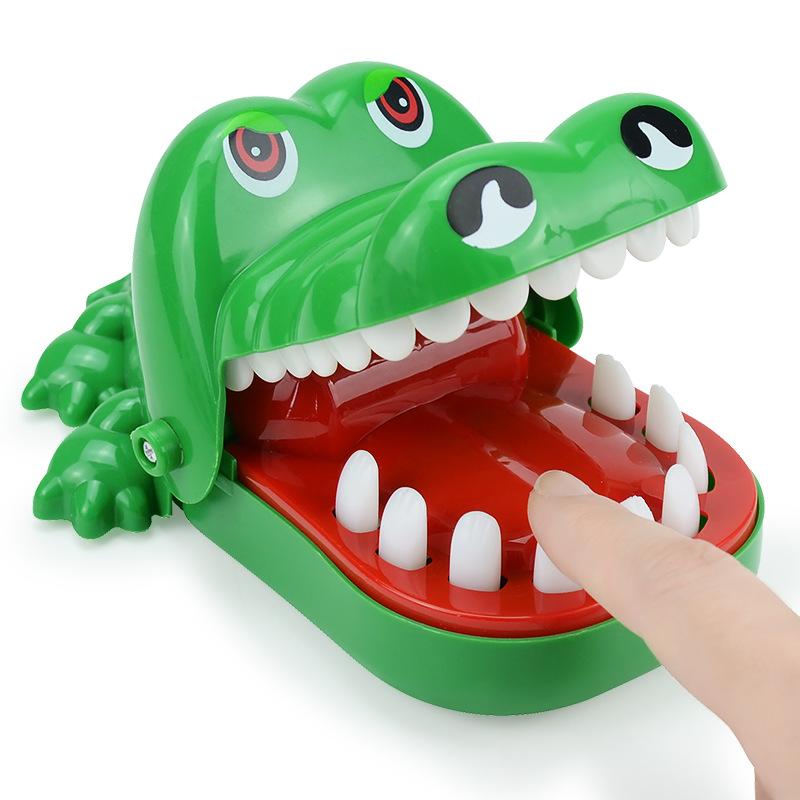 Crocodile Teeth Toy Children's Crocodile Bites Fingers Dental Game Fun Party and Children's Lucky Game Trick Decompression Toy
