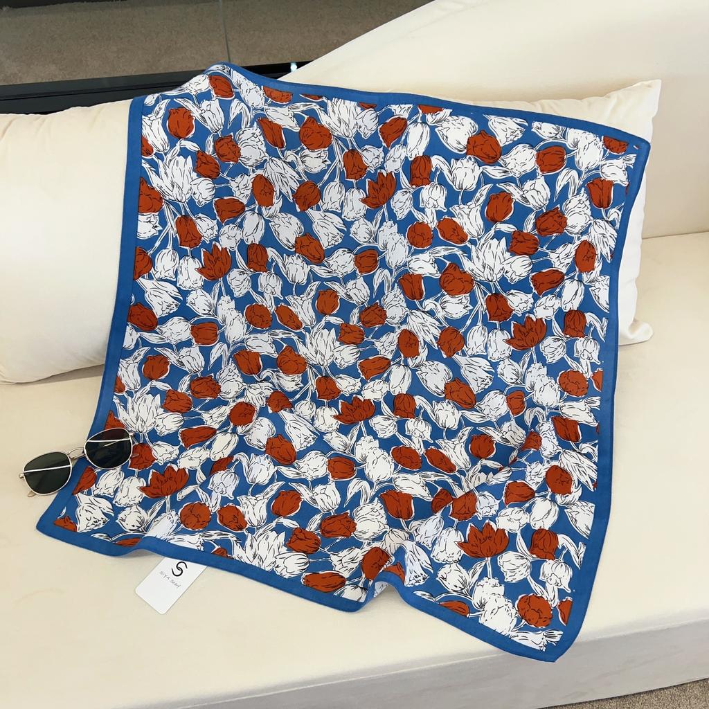 2024 New Fashionable Versatile Silk Scarf 68 Cm Printed Sunscreen Decorative Small Square Scarf Velvet Texture Scarf