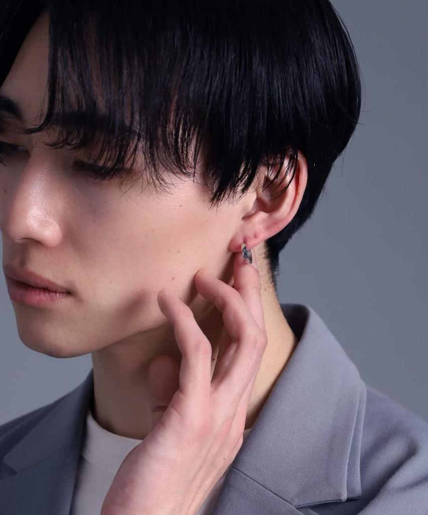 Серьги LION HEART Серьги-кольца THE EDGE Cutting Hoop Серьги из хирургической нержавеющей стали 316L Гипоаллергенные для одного уха для мужчин (черный)