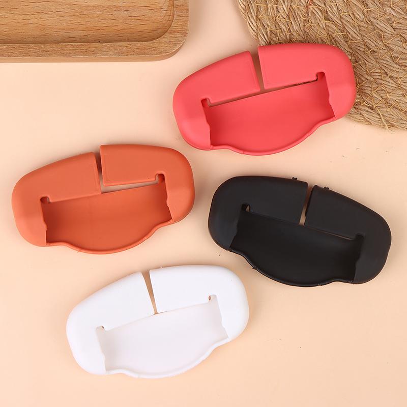 2 шт. Накладка на пряжку ремня безопасности Защита от царапин Резиновая защита пряжки автомобильного сиденья Защитная накладка-клипса Универсальная для внедорожника седана