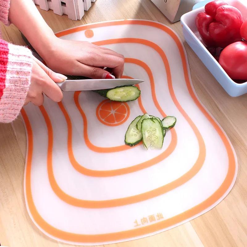 Frosted Clear Bendable Sorting Cutting Board Kitchen Cutting Board Plastic Anti-skid Kneading Panel Cutting Fruit Cutting Board