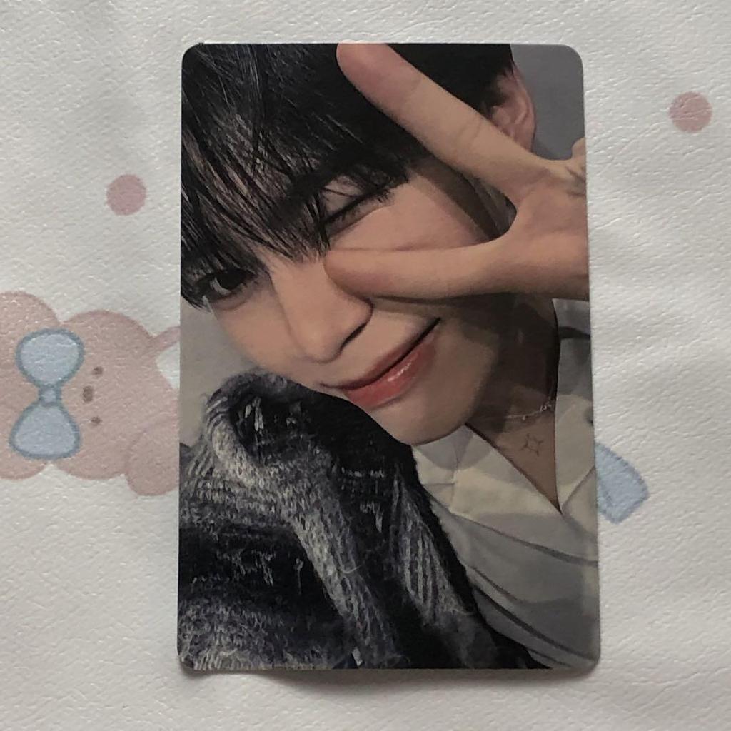 [USED] Hanbin ZB1 Winner B Prize Zebewan Rock-Paper-Scissors Trading Card