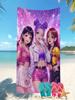 Пляжное полотенце в стиле K-pop с фиолетово-розовым градиентом, звездным светом и изображением женской группы. Подходит для пляжного отдыха. Летний подарок для друзей.
