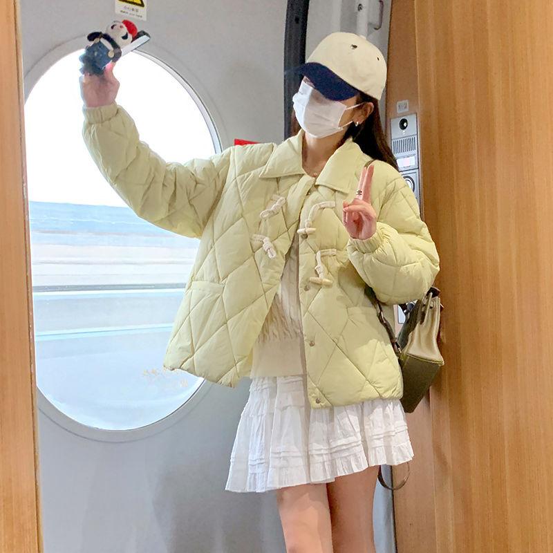 Милая и свежая куртка из корейского хлопка с роговыми пуговицами и ромбовидной сеткой и отложным воротником