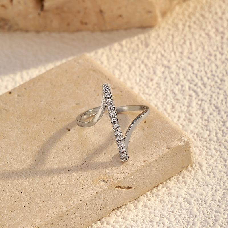 Elegant Gold Wave Ring For Women Stylish Electroplated Jewelry Accessory Simple And Luxurious Design