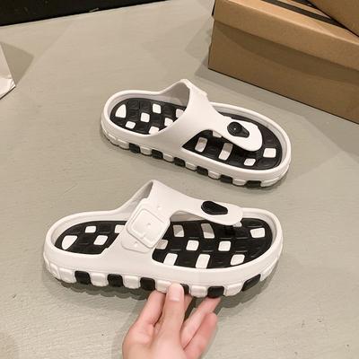 Популярные в интернете шлепанцы женские носят модные универсальные нескользящие мягкие подошвы милые домашние крутые тапочки 2025 лето новинка