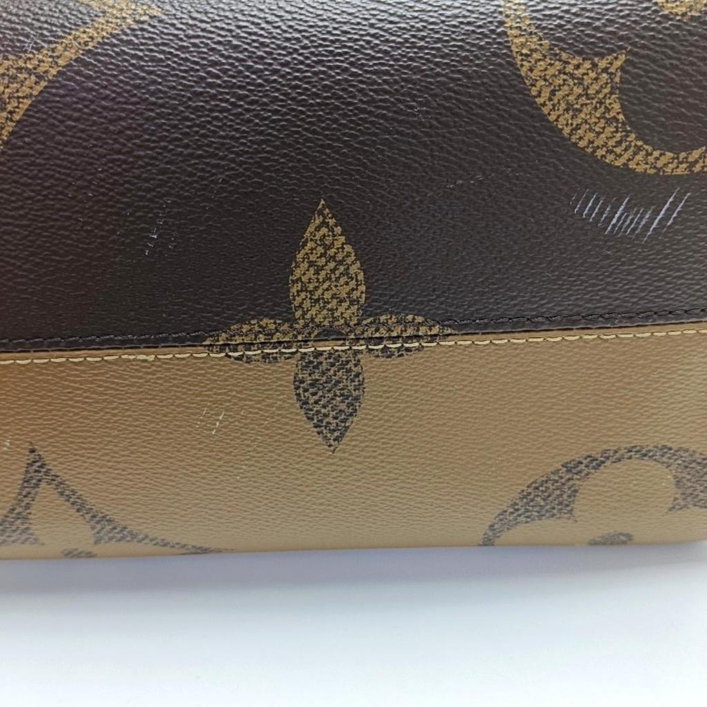[Pre-Owned] Louis Vuitton Onthego MM 'Brown Giant Monogram/Brown Monogram Reverse Canvas' - Fair #1JJY6YW