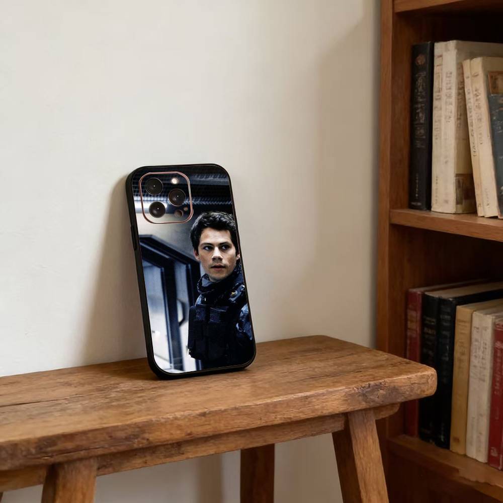 Чехол для телефона Teen Wolf Дилан О'Брайен Для iPhone17,16,15,14,13,12,11 Plus,Pro Магнитный Для Magsafe Беспроводная Зарядка