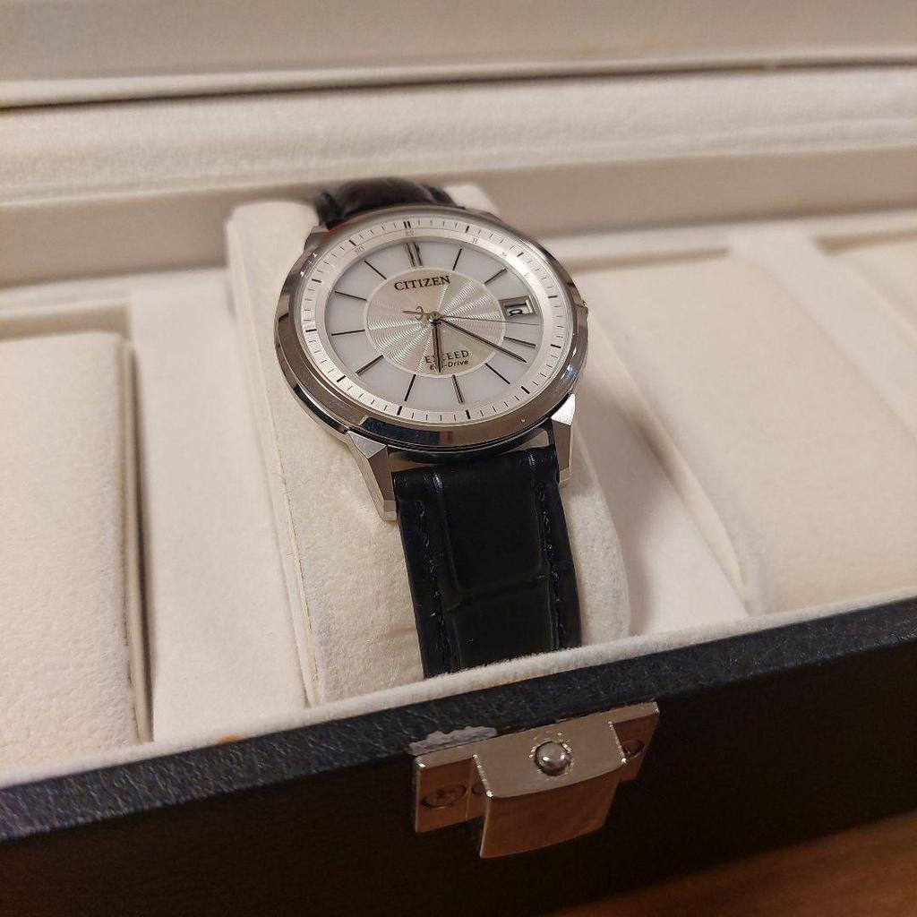 Б/у [Хорошее состояние] Citizen Exceed Eco-Drive радиочасы (внешний кожаный ремешок заменен)