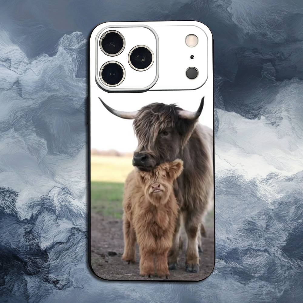 Cute Highland Cow For iPhone 13,17,11,12,16,14,15,Plus,Pro Max,XS,X,XR,SE,Mini,8,7,Soft Silicone Black Phone Case