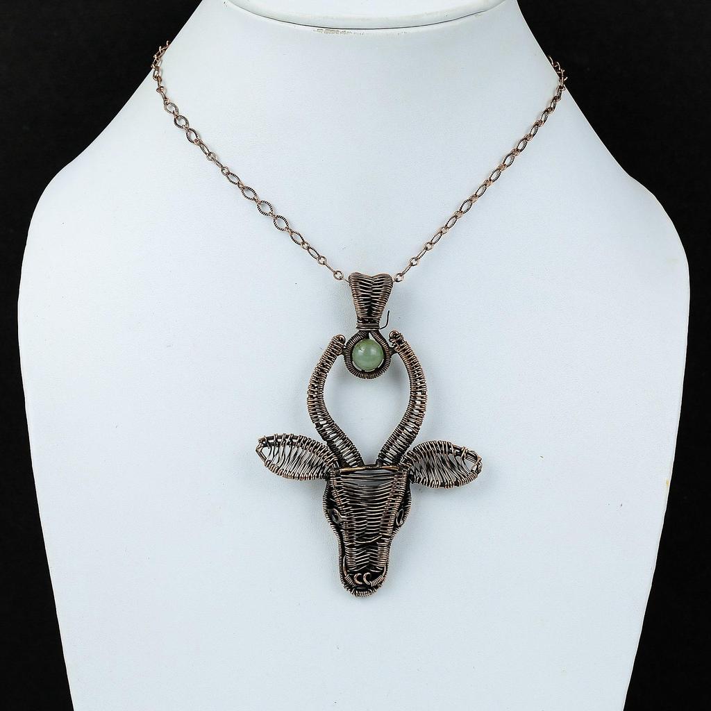 Кулон из зеленого авантюрина, обернутый медной проволокой, кулон, ювелирные изделия ручной работы, кулон с драгоценным камнем, медные украшения для подарка, очень красивый кулон с бычьим лицом