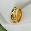 Ретро-модное кольцо из 18-каратного золота с зелеными и белыми бриллиантами неправильной формы