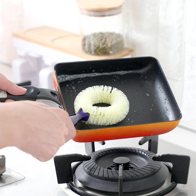 Curved Plastic Bottle Brush With Long Adjustable Handle For Kitchen And Home