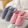Хлопковые тапочки для женщин на осень и зиму, новый стиль для пар, теплая и толстая подошва, для дома и родов, с плюшевыми и пушистыми тапочками