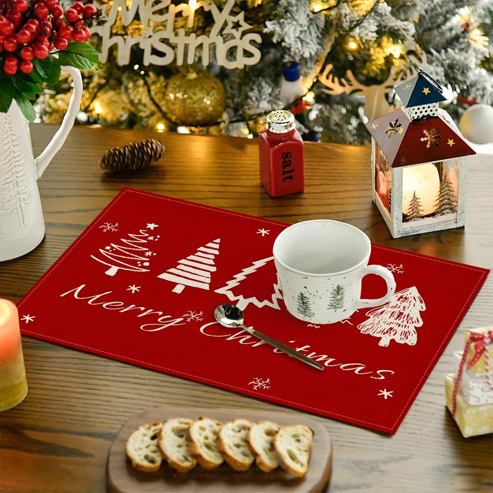4pcs Christmas Table Placemats, Polyester Polyester Table Placemats, Machine Washable, Square Holiday Design with Christmas Tree and Snowflake Pattern